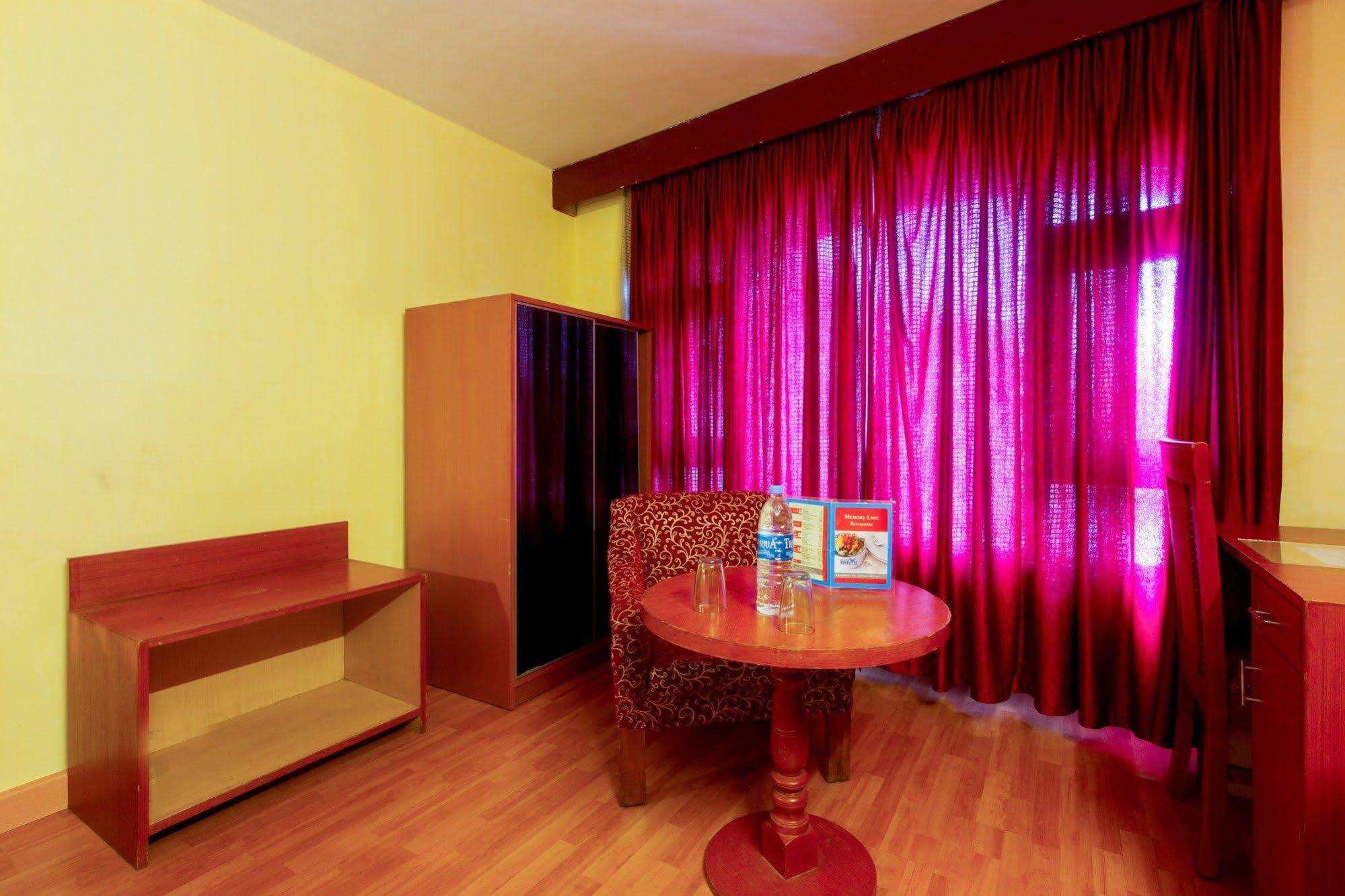 Fabhotel Khems Shoram Palace Road Ooty Esterno foto