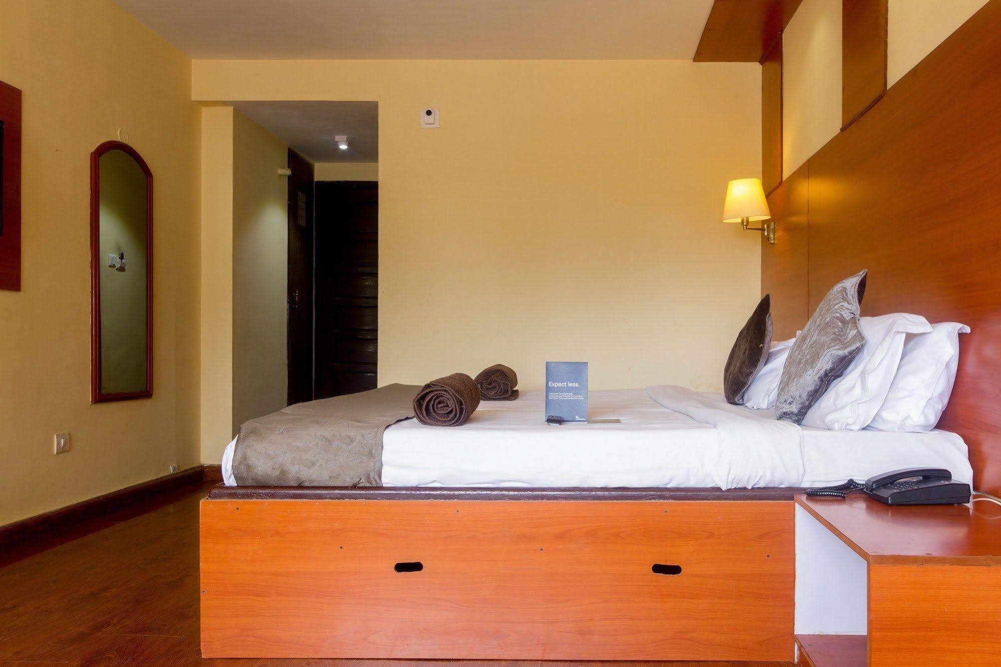Fabhotel Khems Shoram Palace Road Ooty Esterno foto